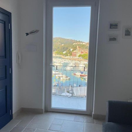 Suite Ventidue - Fronte Mare Lerici Exterior foto